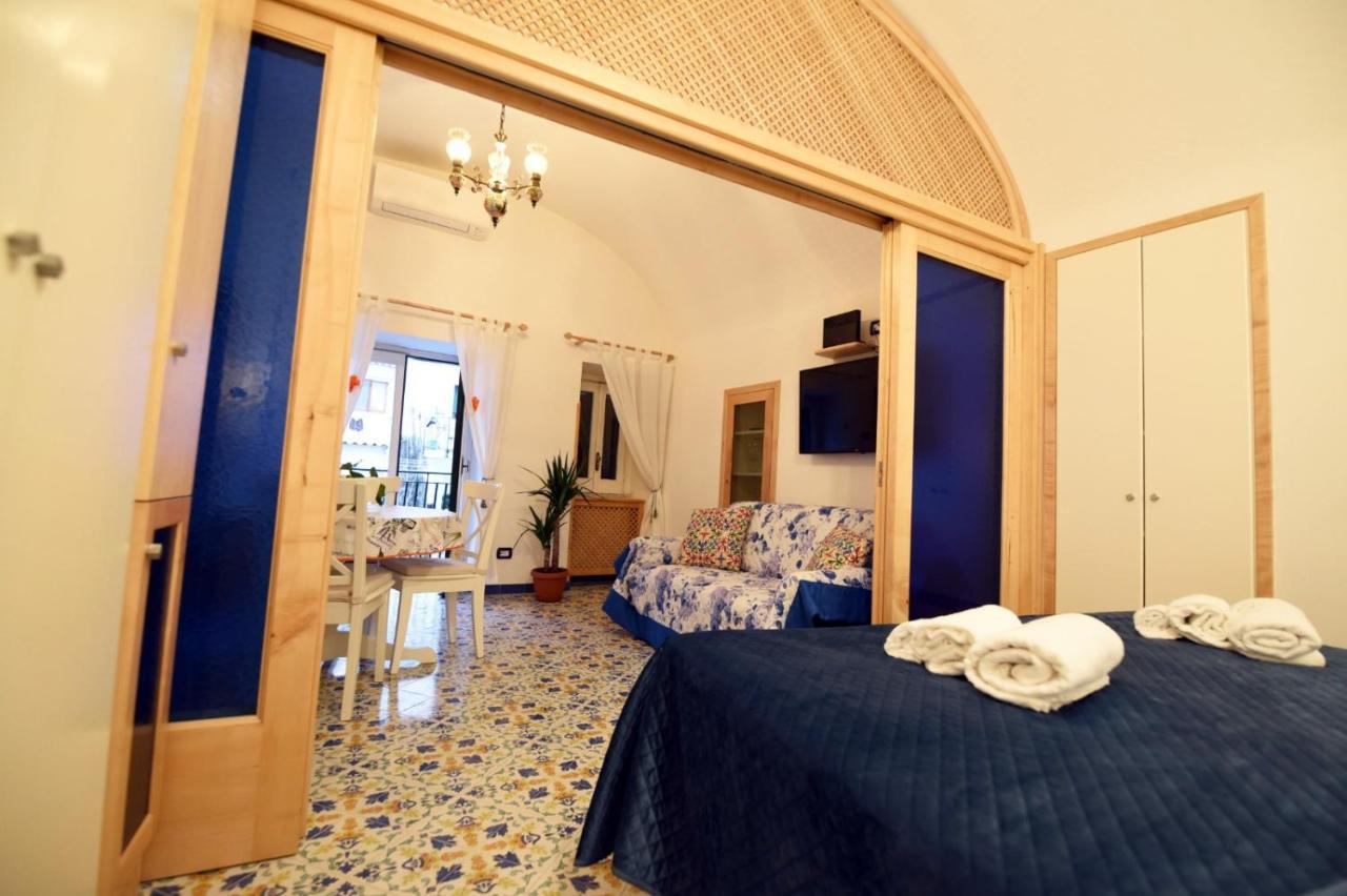 شقة Casa De Rosa أتراني المظهر الخارجي الصورة